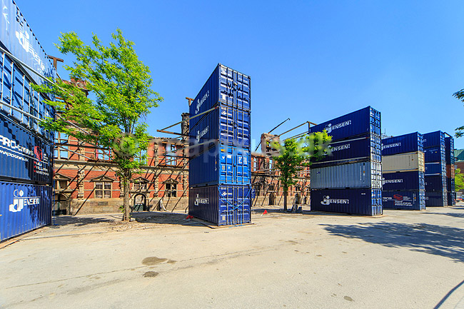 B�rsen. Murv�rk fra ruinen af den nedbr�ndte B�rsbygning med st�ttestivere p� Slotsholmen i K�benhavn; ; K�benhavn; Danmark; ; ; Ildebrand, brand, genopbygning