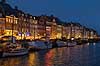 Julemarked p� Nyhavn. Juleudsmykning til Julemarked p� Nyhavn  Nyhavn / K�benhavn Danmark  Sev�rdigheder Julemarkeder, jul, julehandel, handel, juleudsmykning, julestemning