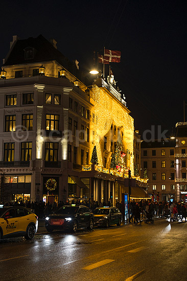 Hotel D'Angleterre. Juleudsmykning p� Hotel D'Angleterre p� Kongens Nytorv i K�benhavn; ; Kongens Nytorv / K�benhavn; Danmark; ; Sev�rdigheder; Hoteller, Hotel D Angleterre, julemarkeder, juleudsmykning, julestemning