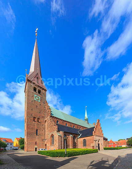 Helsing�r domkirke - Sankt Olai kirke. Kirkeskibet med pr�dikestol og orgel i Helsing�r Domkirke eller Sankt Olai kirke; ; Helsing�r; Danmark; ; Sev�rdigheder; turistsev�rdigheder, religion, kristendom, kirker, kirke, domkirker