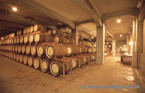 Whiskey produktion Lagring p� t�nder hos japansk producent; ; Kyoto; Japan; Asien; ; 