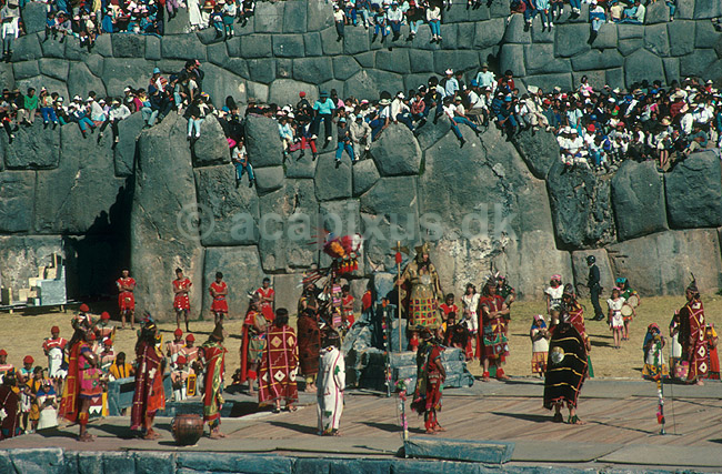 Inti Raimi festivallen. Inkaen p� tronen; ; Sacsayhuaman / Cuzco; Peru; Syd Amerika; ; 