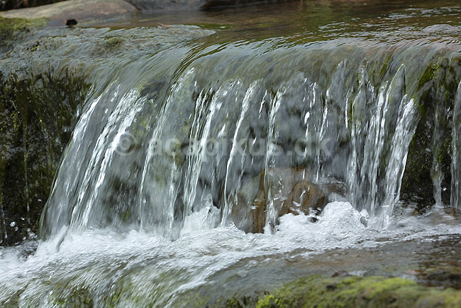 Vandfald. Lille vandfald i Brecon Beacons National parken i Wales; ; Brecon Beacons; Wales; Europa; ; vand, rent vand, vandforsyning, kildevand