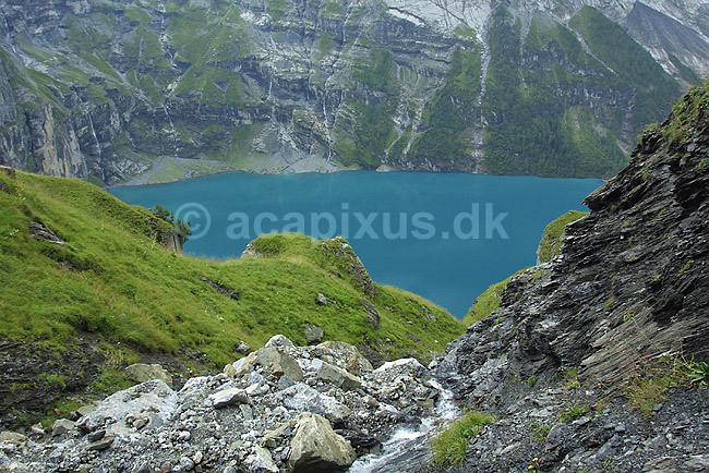 Oeschinensee. Oeschinensee i Oeschinental i de Schweiziske Alper; ; Kandersteg; Schweiz; Europa; ; 