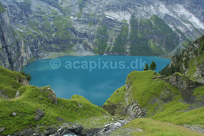 Oeschinensee. Oeschinensee i Oeschinental i de Schweiziske Alper; ; Kandersteg; Schweiz; Europa; ; 