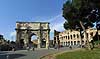 Arco di Constantino. Constantins Triumfbue i Rom med Colosseum i baggrunden  Rom Italien Europa  romerriget, turistsev�rdigheder