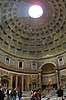 Pantheon. Indvendigt i det n�sten 2000 �r gamle Pantheon beliggende p� Piazza della Rotonda i Rom  Rom Italien Europa  romerriget, turistsev�rdigheder