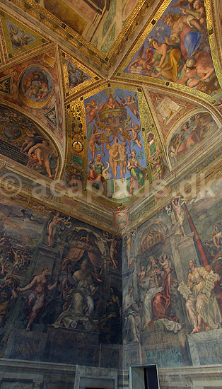 Vatikanmuseet. Lofts- og v�gmalerier i Vatikanmuseet i Rom; ; Rom; Italien; Europa; ; turistsev�rdigheder, paven, paved�mmet, Vatikanet, Vatikan Staten, sightseeing, freskoer
