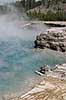 Geyser. Damp stiger op fra det varme vand i Excelsior Geyser geyseren ved Midway Geyser Basin i Yellowstone NP.  Yellowstone National Park / Wyoming USA Nord Amerika  Geothermisk, geotermisk varme, geysere